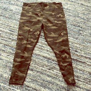 Athleta 7/8 Length Leggings